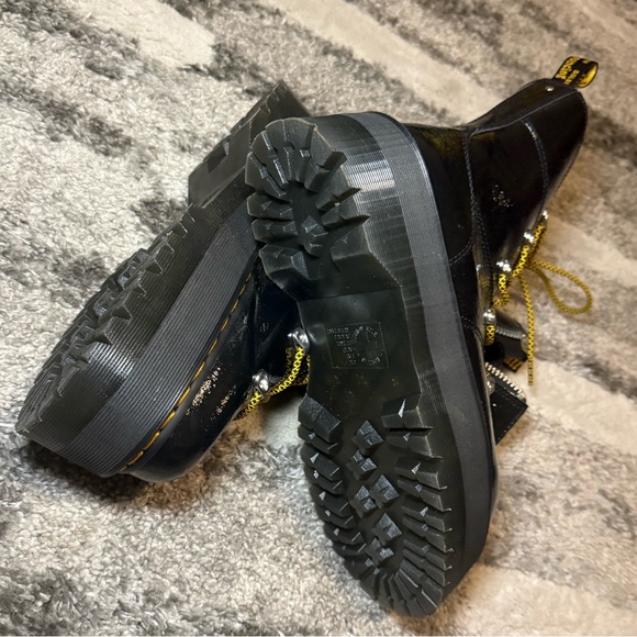 Dr Marten’s Ghilana Max - Picture 3 of 5